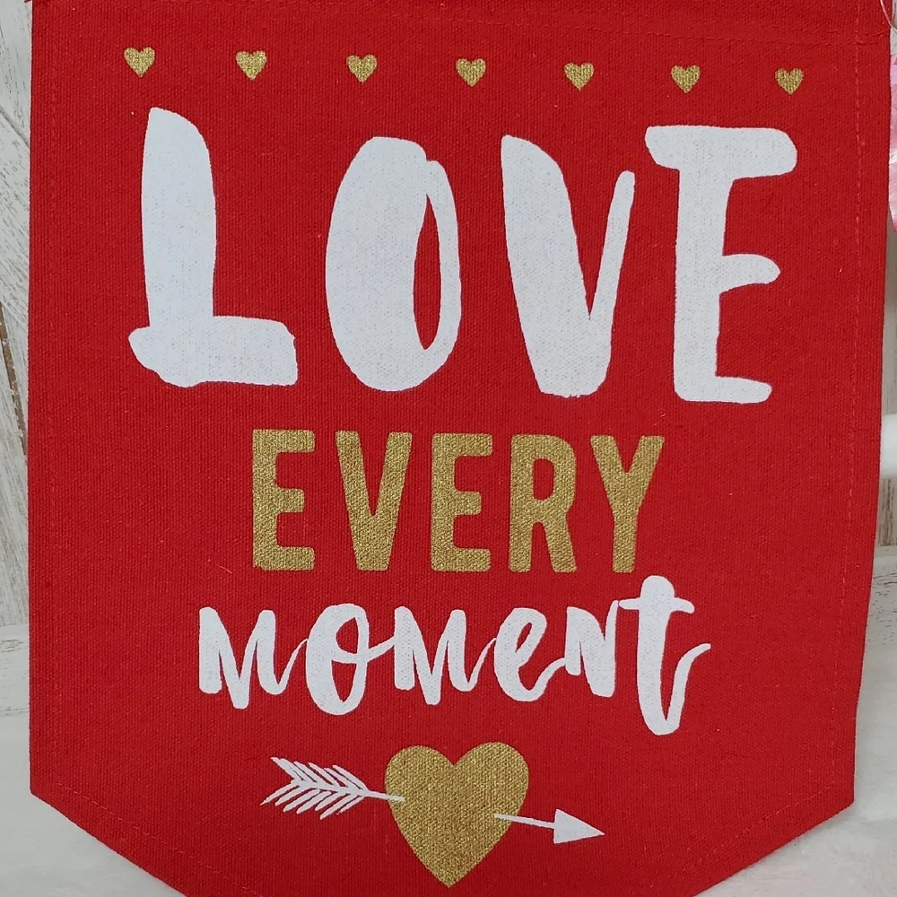 Valentine's Day Love Every Moment Wall Hanging Tapestry Home Decor NWT